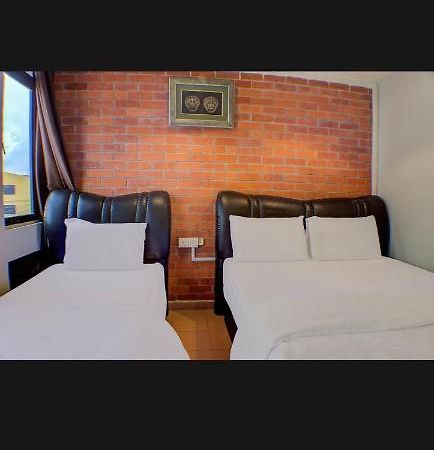 Tai Hoe Hotel Pengerang Kampung Sungai Rengit Extérieur photo